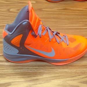 Nike  Size 13 Mens basketball shoes